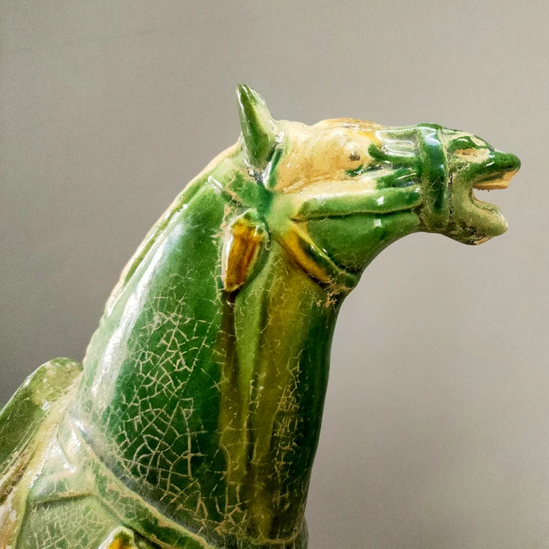 Elaborate Chinese Famous Tang Dynasty Craftsmanship Tang Sancai Ceramic Collection Home Decoration Green Horse Statue