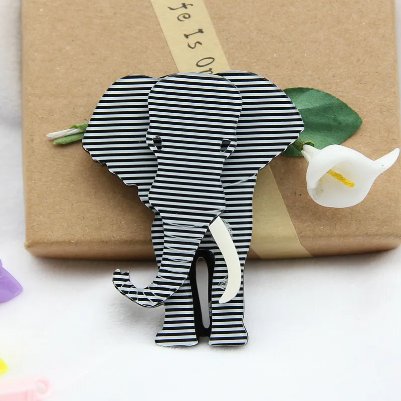 FishSheep Fashion Acrylic Large Elephant Brooch Lovely Animal Thailand Elephant Resin Brooches Pins Jewelry For Women Gifts