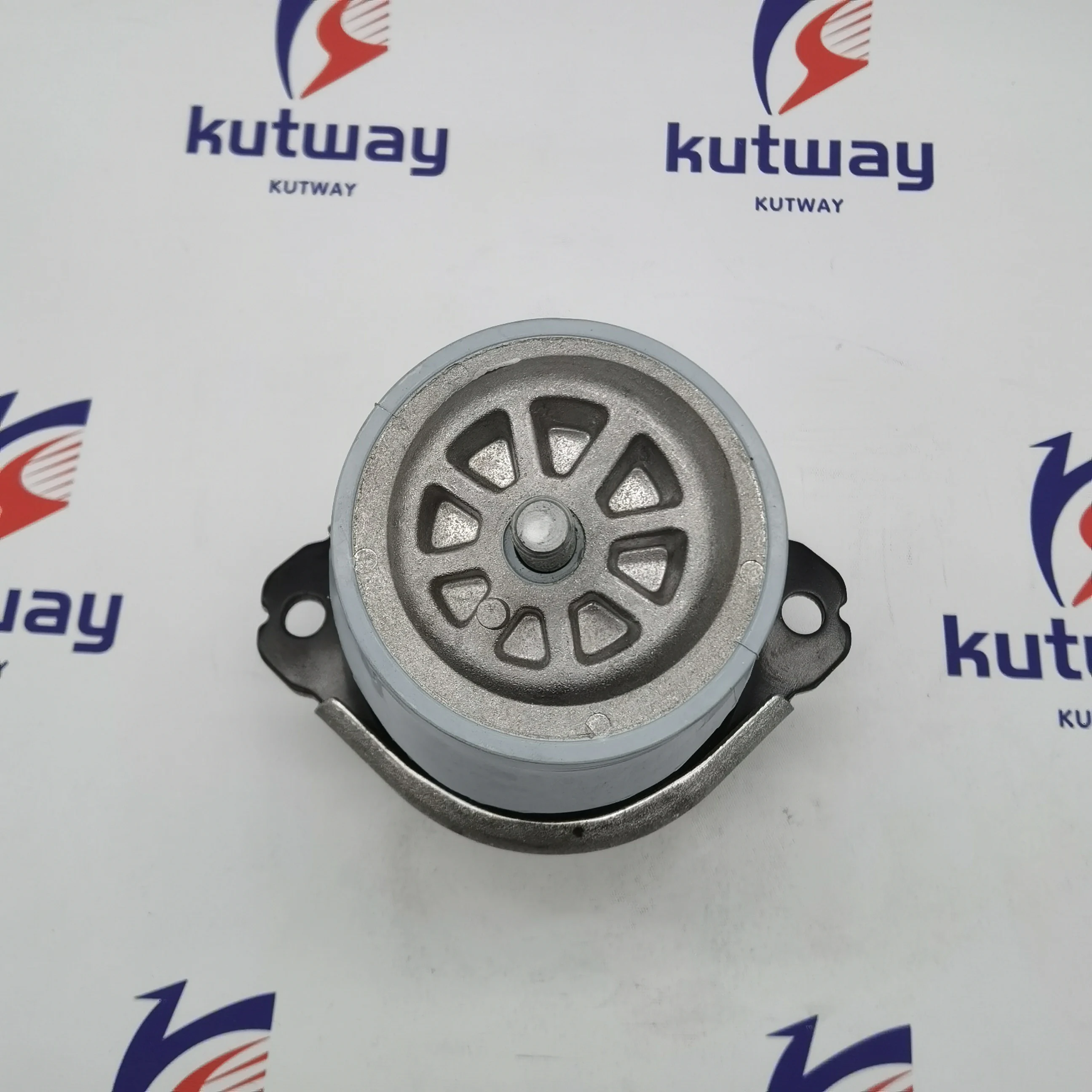 Kutway Engine mount assembly best selling now! OEM:7L8199131A Year:2006-2015