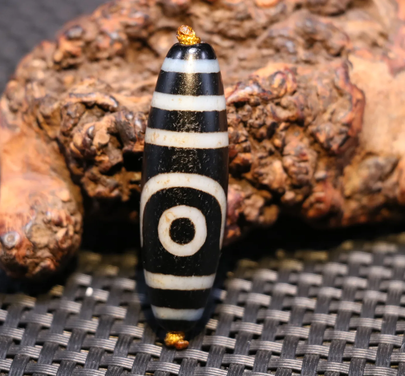 

No.210126D4 Magic Power Tibetan Old Agate 2 Eye Love Symbolize Totem dZi Bead Pendant Amulet LZK LKbrother Saurces