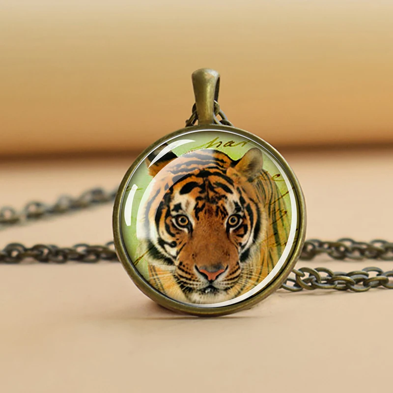 Fashion Tiger Lion Necklace Glass Cabochon Pendant Tiger Head Necklaces Animal Jewelry Christmas Gifts for Men