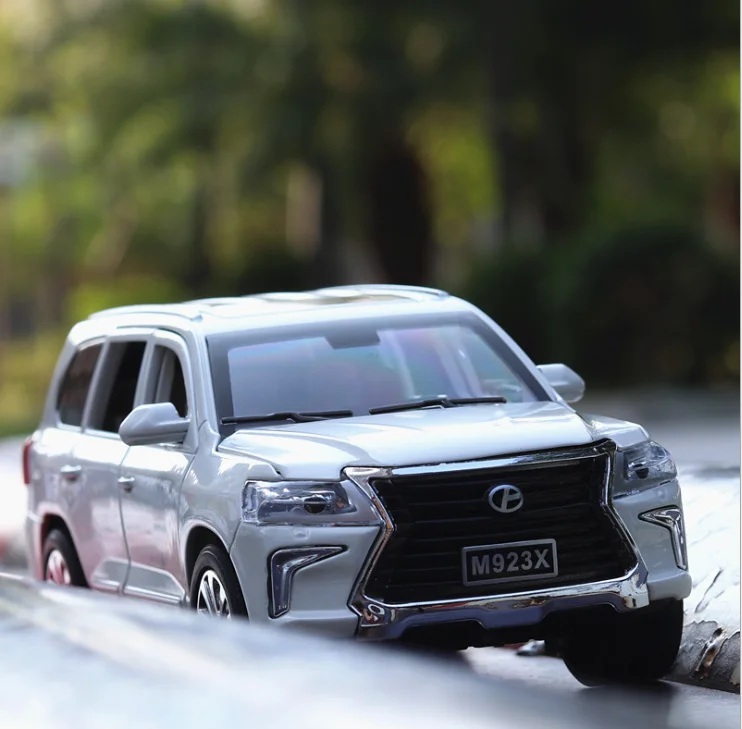 Lexus LX570 alloy car model SUV children's toy car 6 open door 1:24 children's birthday gift