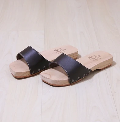 Women\'s Wood Slides Anti-Slip Flat Heel Summer Sandals Causal Beach Slippers Japan Geta Cosplay Shoes