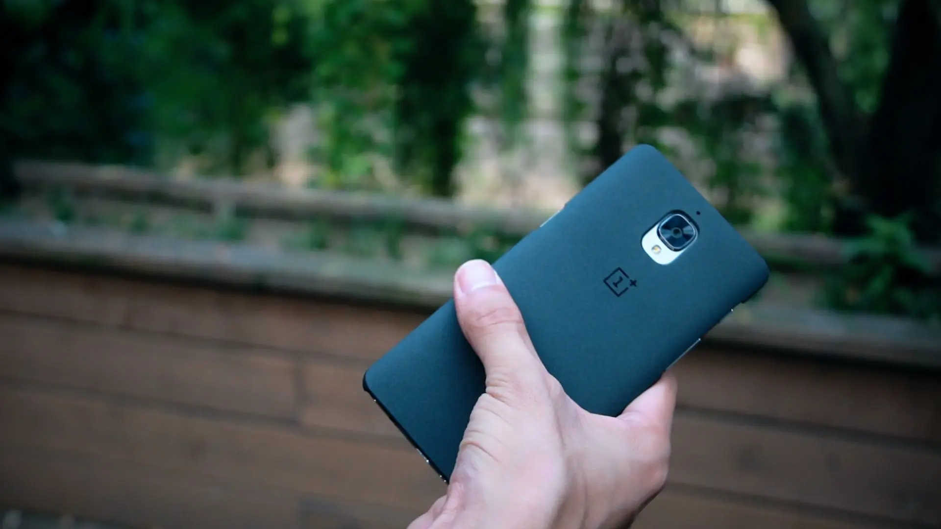 100% Official Original Oneplus 3/3T Back Case Sandstone /Karbon/ Ultra Slim Matte Cover