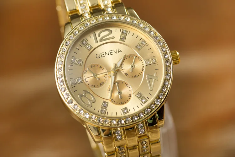 Geneva-reloj de cuarzo de acero inoxidable dorado para mujer, cronógrafo de pulsera informal de cristal militar con diamantes de imitación, marca de