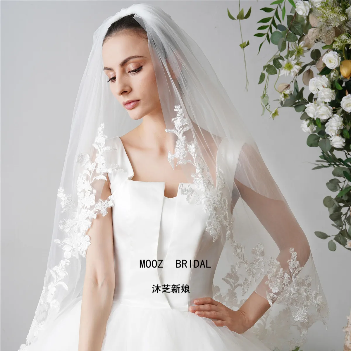 Elbow Length Real Images In Stock Appliques Lace Two Layers Soft Tulle Crossing Finger  Style Wonderful New 2021 Wedding Veils