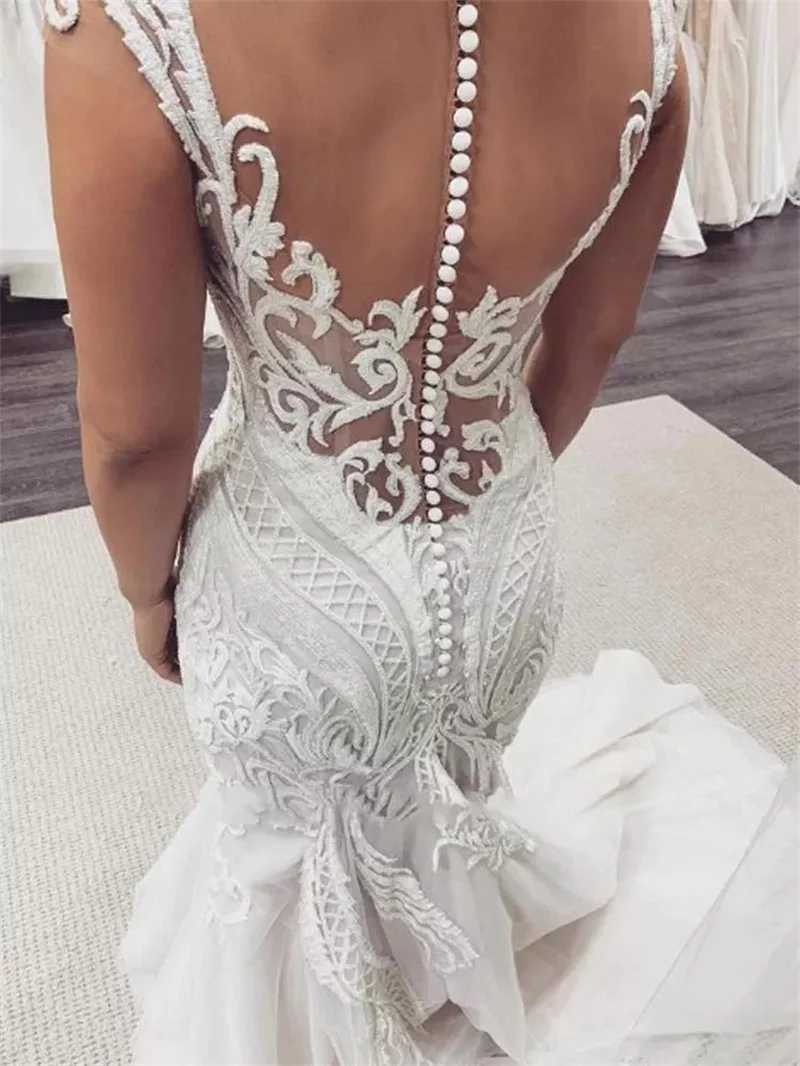 Plus Size Mermaid Wedding Dresses Bridal Gowns Sleeveless Sheer Jewel Neck Lace Appliqued Button Back Arabic Custom Made Robe