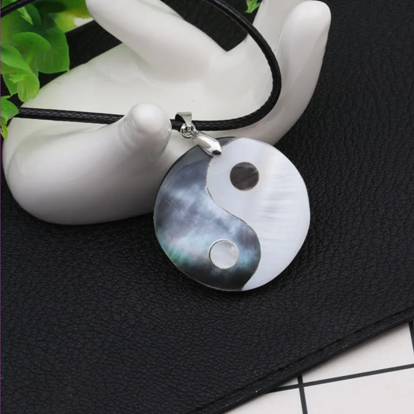 FYJS Unique Black and White Shell Yin Yang Eight Trigrams Pendant Rope Chain Necklace Ethnic Style Jewelry