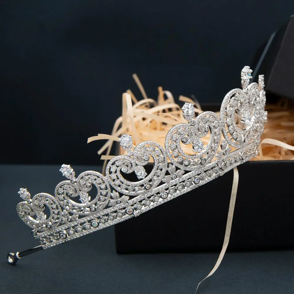 

Cubic Zirconia Classic Royal Replica Tiara for Wedding,Crystal Princess Tiaras Diadem for Girl,Prom,Party Head Jewelry CH10370