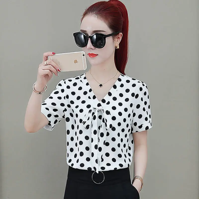 Korean V-Neck Chiffon Shirt, Polka Dot Print Base, Short Sleeve, Spring and Summer Clothes, New Clothes, B050, 2023