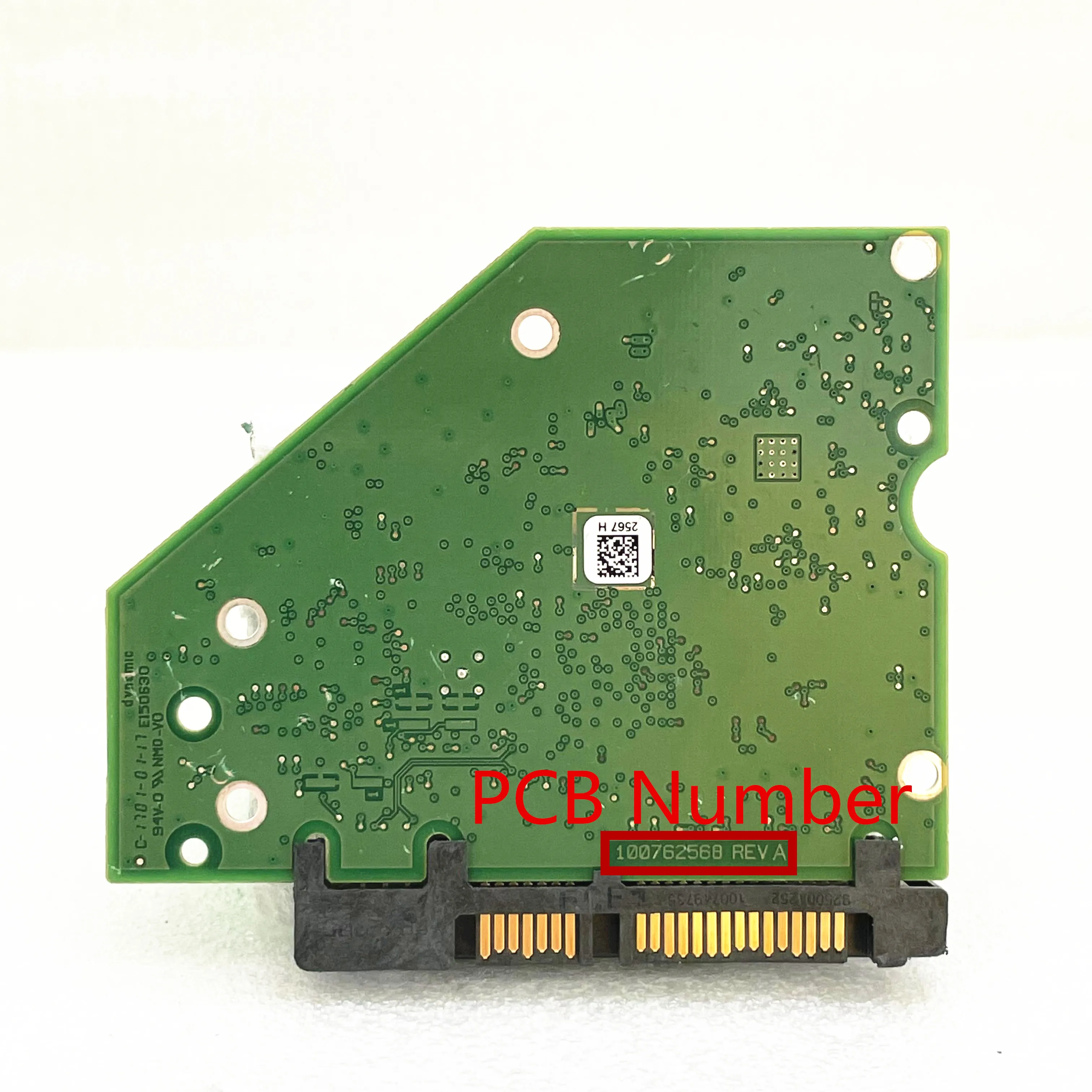 100762568 REV A / Seagate desktop hard disk board / 2566 E , ST2000DX001 ST3000DM001