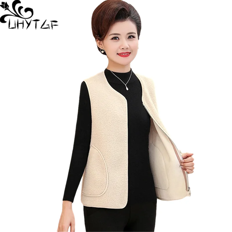 UHYTGF Vests For Women Lambswool Elegant Female Autumn Winter Waistcoat Jacket Pure Color Wild Cardigan 4XL Big Size Coats 1250