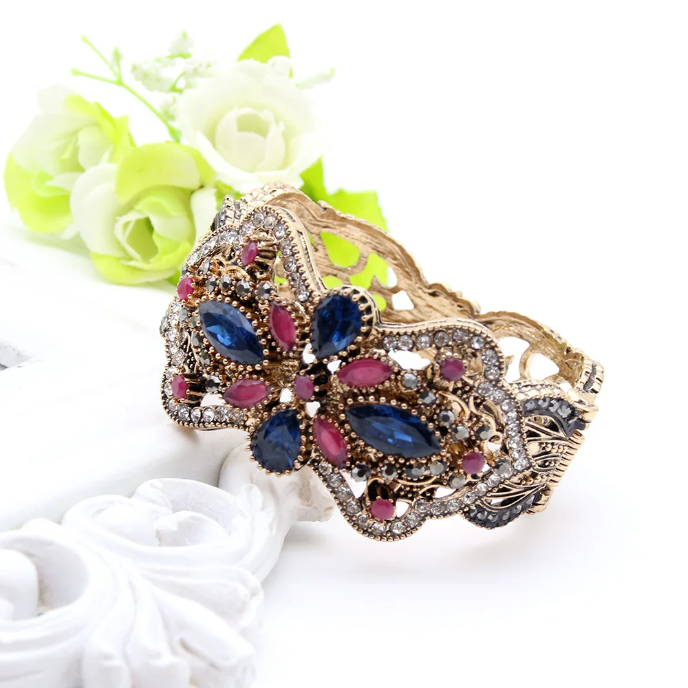 Sunspicems Antique Gold Color Turkish Women Bangle Vintage Wedding Cuff Bracelet Full Rhinestone Symmetrical Pattern Arab Bijoux