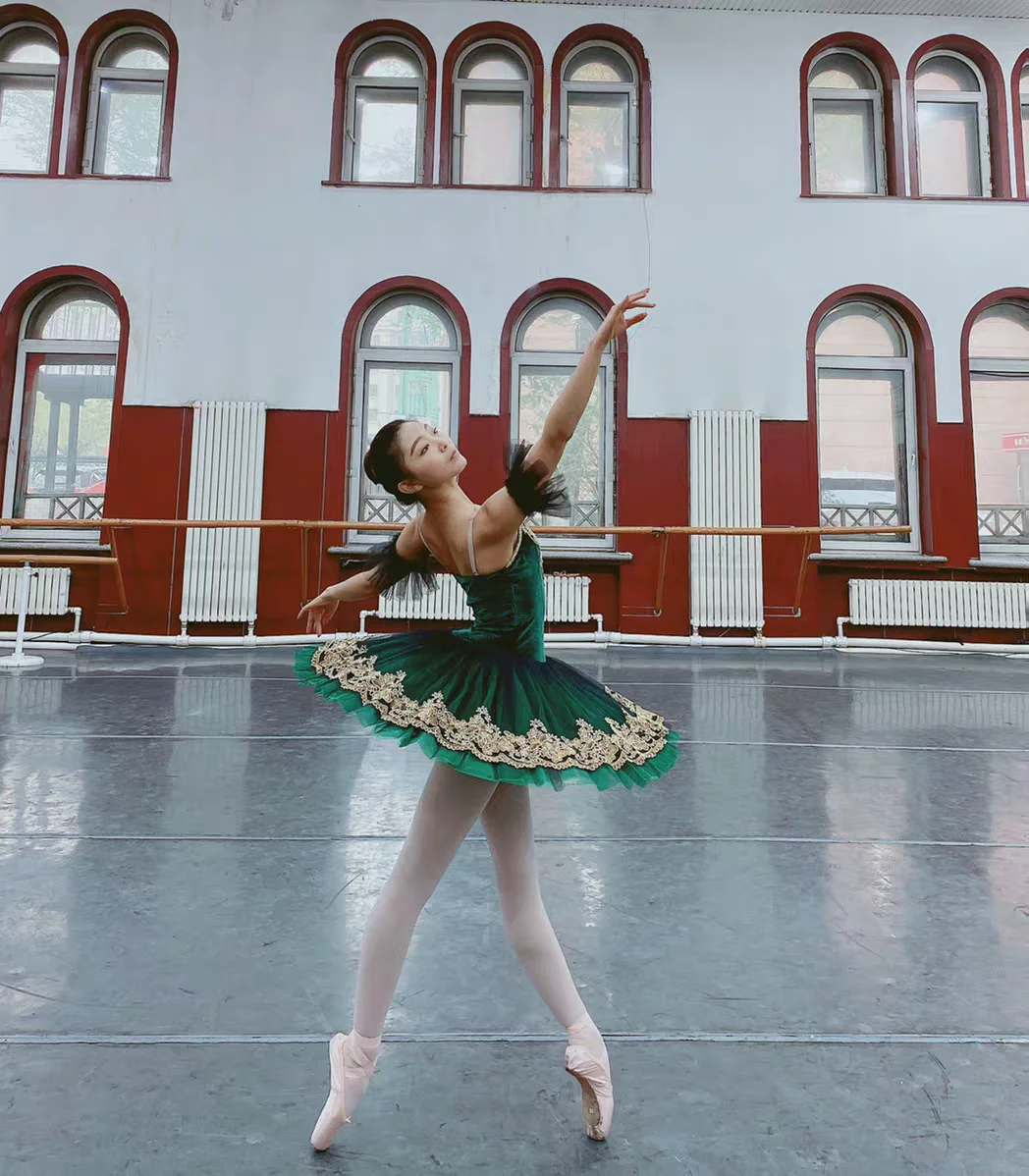 Jupe tutu de ballet professionnelle pour enfants, robe de scène verte, costume de spectacle pour femmes, lac des cygnes