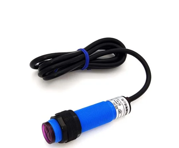 

2 pieces of infrared sensor photoelectric switch E3F-DS30C4 proximity diffuse reflection sensor NPN normally open three-wire C1