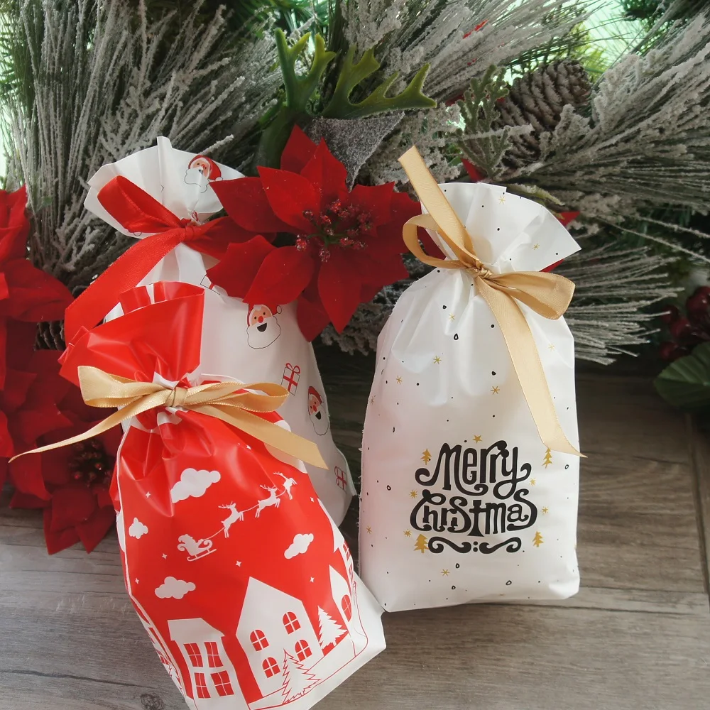 23*15cm 50pcs Christmas Santa Is Coming To Town Design Bag Cookie Candy Handmade Party Favors Gift Plastic Packaging Bags