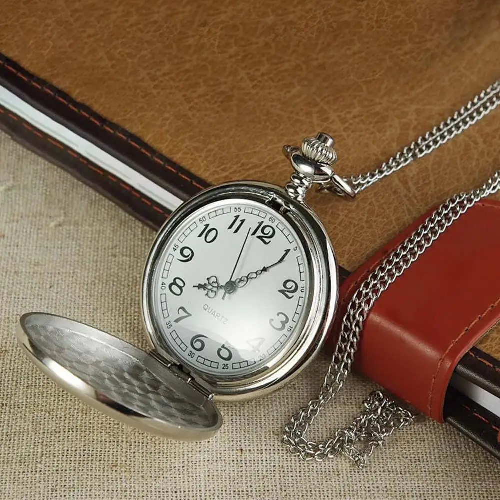 Vintage Pocket Watch Round Dial Accurate Quartz Movement Punk Hanging Chain All Match Quartz Watch for Men Women