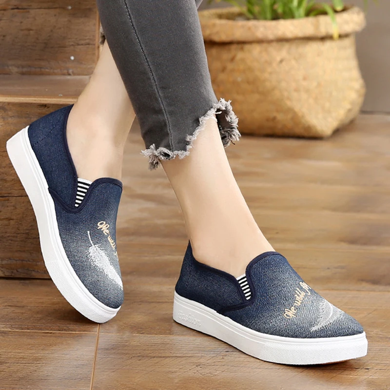 Women Cute High Quality Golden Flat Platform Shoes Lady Casual High Quality Spring Slip on Shoes Female Cool Street Shoes E2195