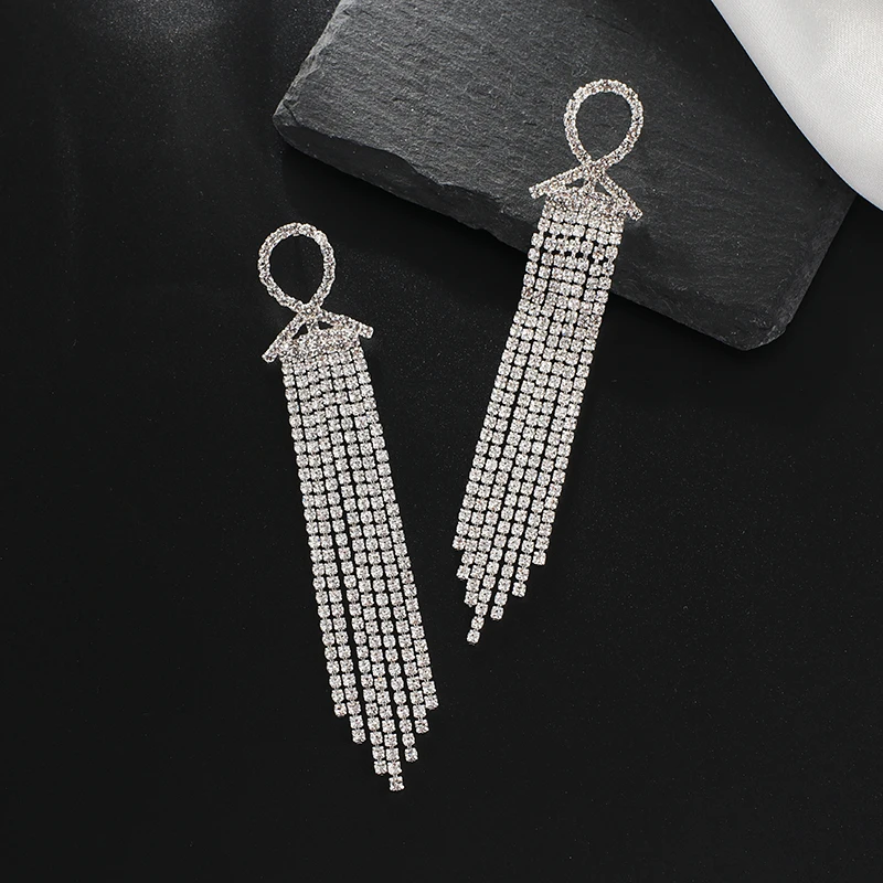 New Fashion Long Tassel Earrings for Women Luxury High Quality Design Jewelry Inlay Rhinestone Popular Personality Earring E753