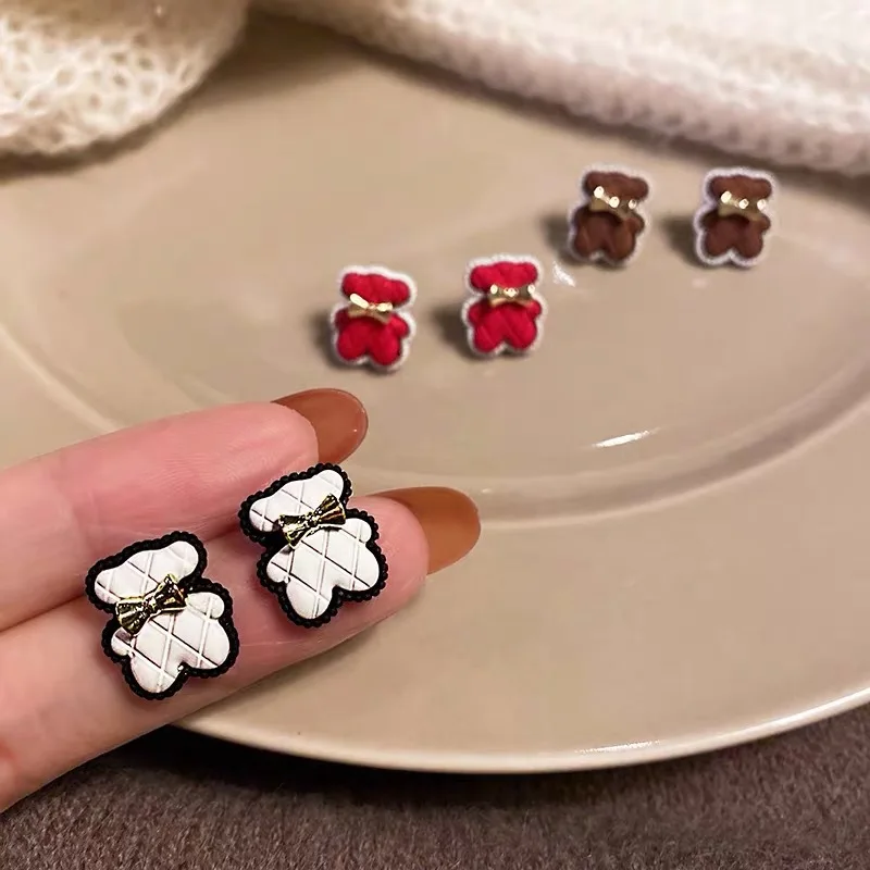 

Fashion jewelry earring, Sweet bear earrings, Lovely simple checkered bear earrings