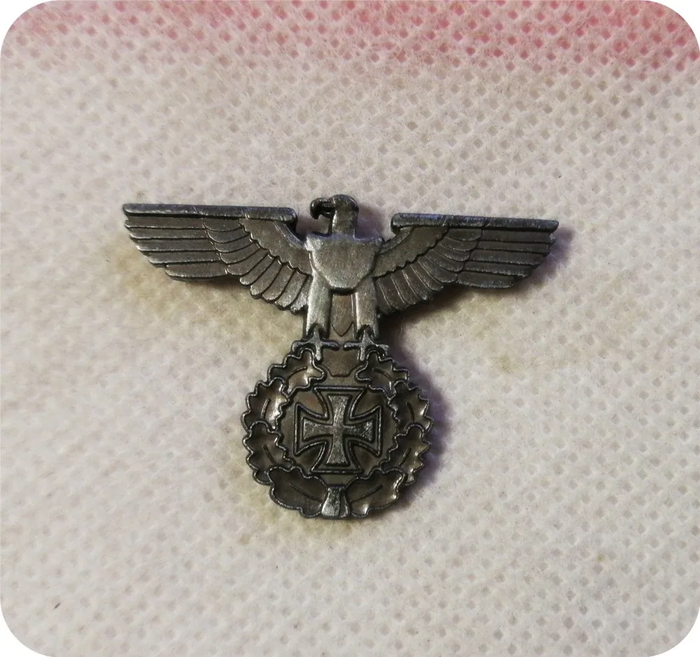 German Eagle Pin Badge