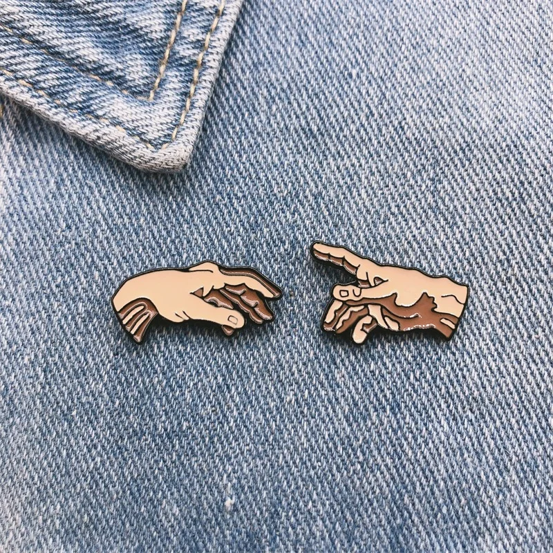 Cartoon Fun Gesture Holding Hands Fun Enamel Brooch Pin Custom Alloy Badge Clothes Bags Accessories Jewelry Gifts For Couples