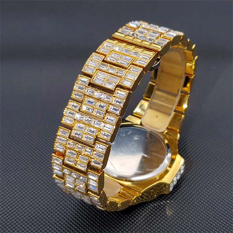 Luxury 18K Gold Men\'s Watches Hip Hop Style Full Diamond Quartz Wristwatch Punk Ice Out Jewelry Bracelet Clock Relógio masculino