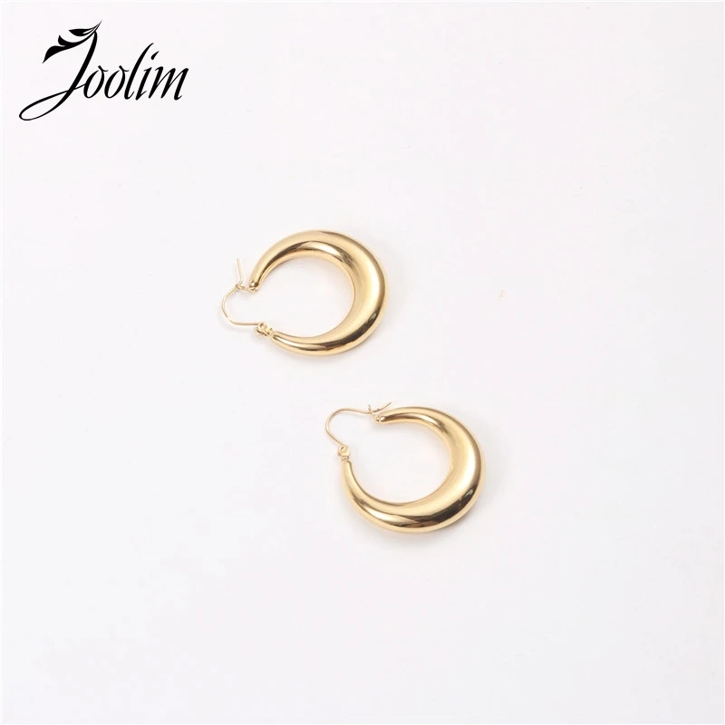 

Joolim Jewelry Wholesale High End PVD Tarnish Free Fashion Hollow Crescent Circle Hoop Stainless Steel Earring for Women