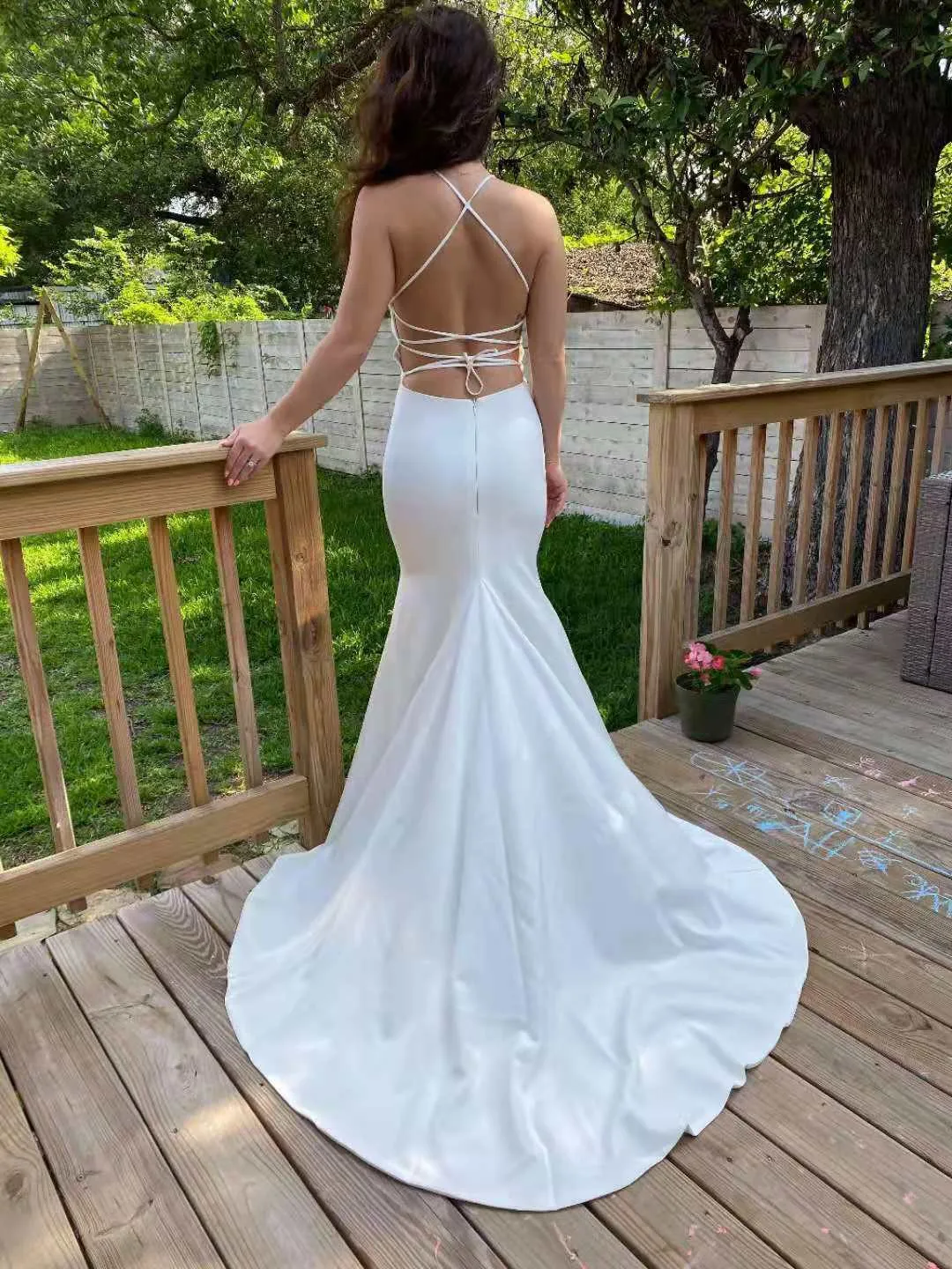 V- Neck Wedding Dresses Sexy White Spaghetti Strethcy Satin Mermaid Custom Sweep Train Back Brautkleid Robes de Soirée for