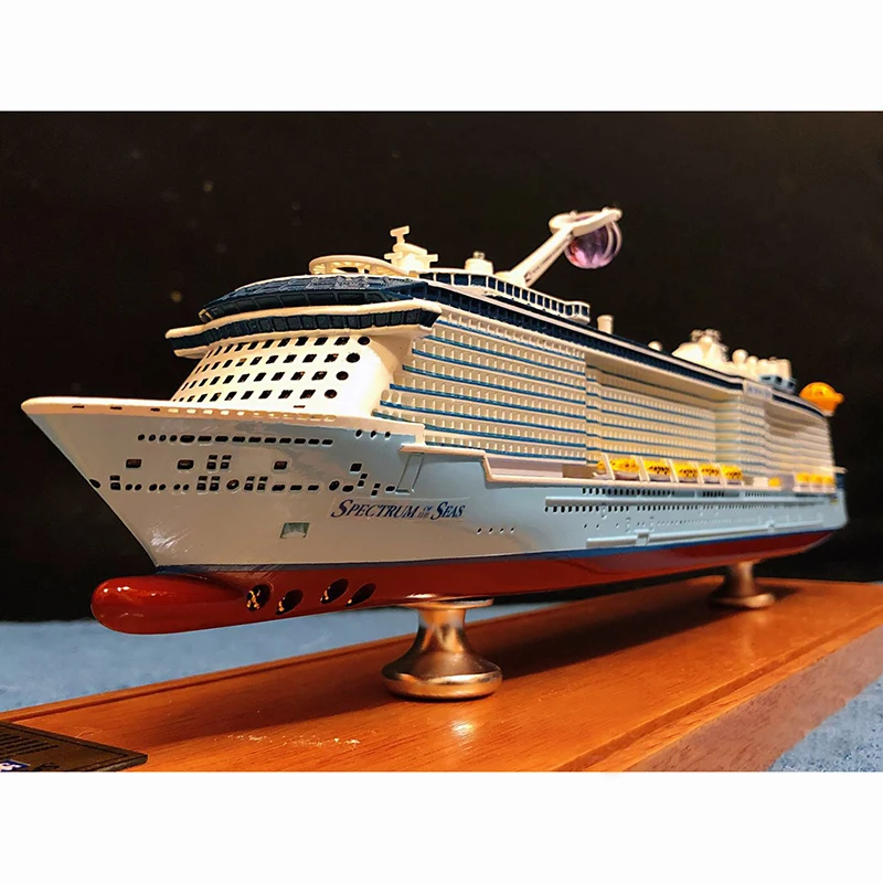 40 Cm Cruise Ship Model 1: 900 Ocean Spectra Simulation Luxury Cruise Ship Exquisite Decoration Gift Model