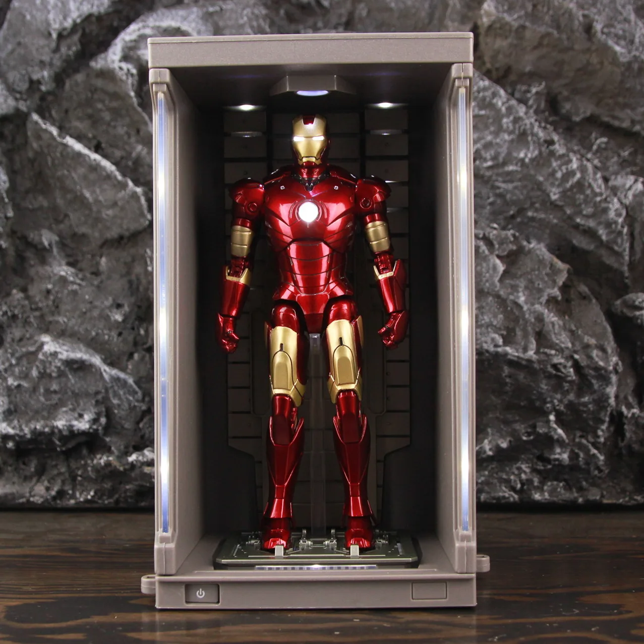 マーベルzdトイロスアウナーアイアンマンアクションフィギュア、LED