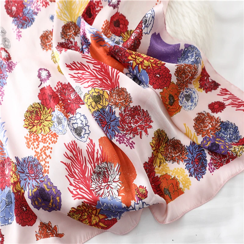 Foulard carré en soie pour femmes, nouvelle collection, Foulard pour cheveux de cou, imprimé de fleurs et d'animaux, mode fille