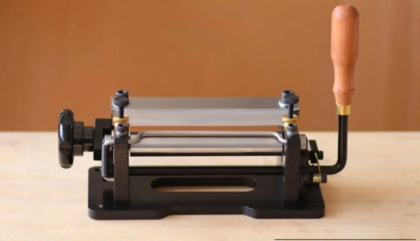 آلة قطع الجلود آلة تقشير الجلود عالية الجودة 806P الجلود أرق آلة تقشير الحزام مجرفة #3