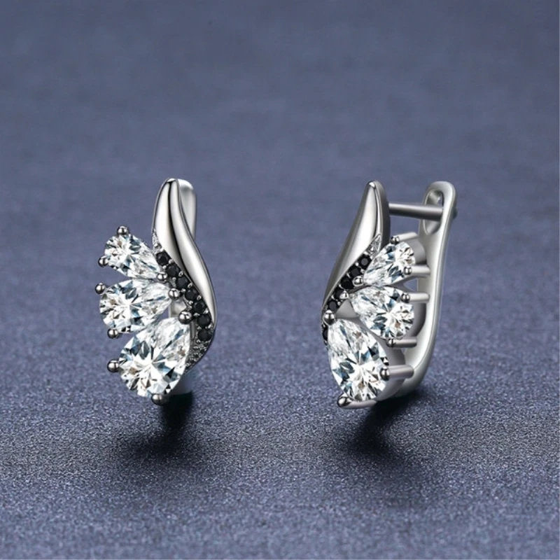 2026 New Fashion Black Hoop Earrings For Women Classic Silver Color Trendy Spinel Engagement I217