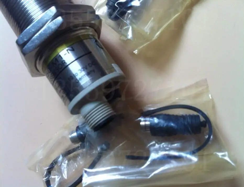 E4PA-LS50-M1-N new and original  sensor