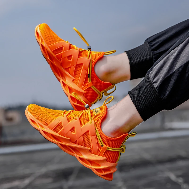 Hot Orange Männer Turnschuhe Große Größe Unisex Mesh Atmungs Beiläufige Laufende Schuhe Männer Licht Weiche Sport Schuhe Klinge Turnschuhe Frauen