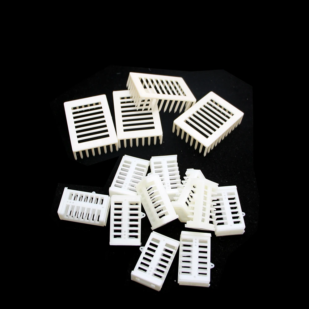 

20Pcs Needle Style Prisoner's ​50Pcs Multifunctional King Cage Plastic Queen Box Introduction Bee Beekeeping Tools Supplies