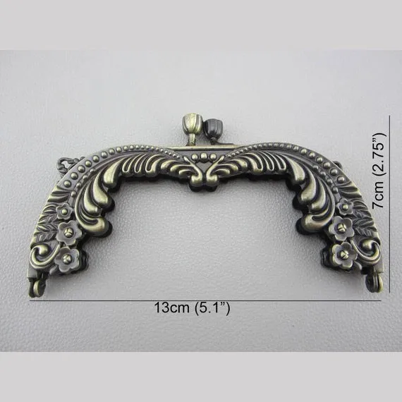 China Factory Supplier Wholesale Bag Accessories Vintage Metal Purse Frame Size 13 Cm Antique Bronze Purse Frame With Screws