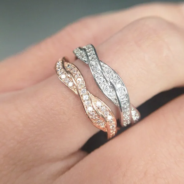 Fashion Thin String Twist Ring Rose Gold Mini Finger Ring Micro Diamond Full Pave Setting Nobility Cute Jewelry for Wedding