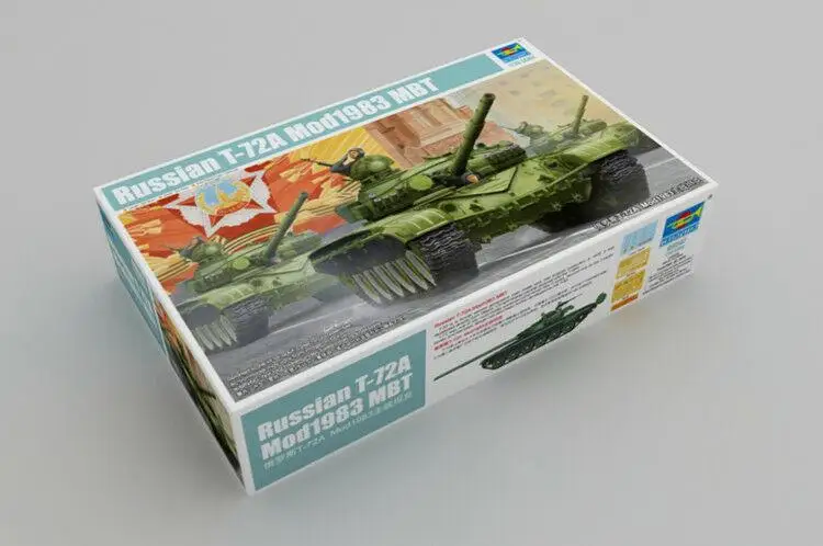 

Trumpeter Model Kit 09547 1/35 Russian T-72A Mod1983 MBT tank Plastic Model Armor