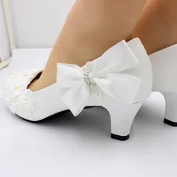 • Scarpe da sposa tacco alto bianco fiocco scarpe da sposa tacco quadrato scarpe da damigella d'onore Made in China BH2104