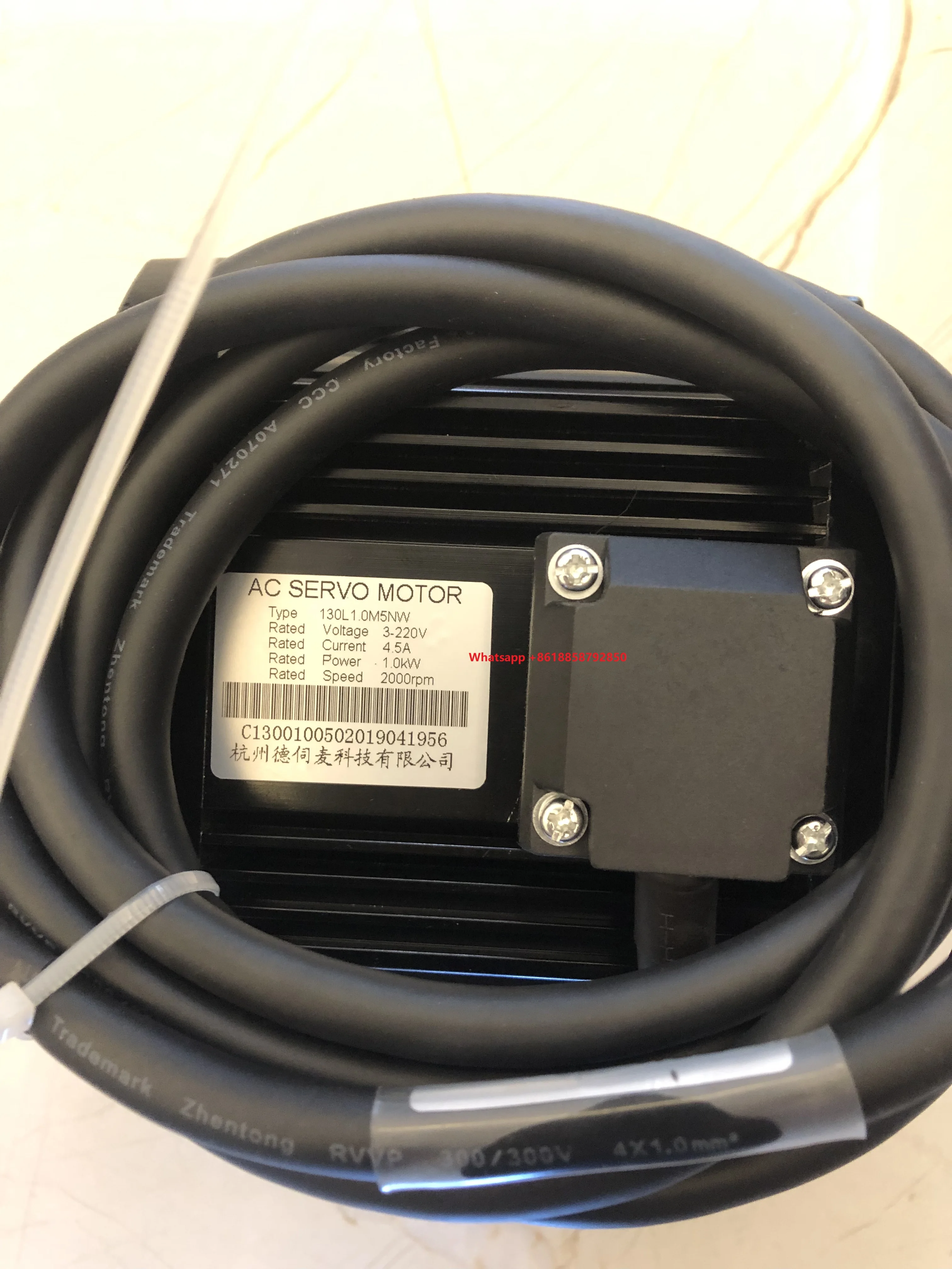 Yexiao 양말 기계 YX-6P-P2D 사용 AC 서보 모터 130L1.0M5NW