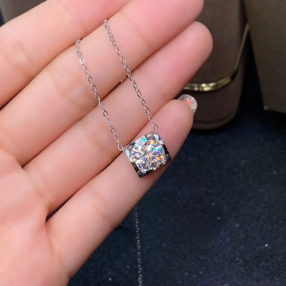 New Arrival Diamond Test Past 1-2 Carat D Color Moissanite Pendant Necklace Heart Style Silver 925 Original Shiny Gemstones