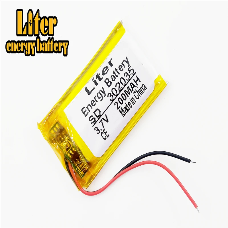 3.7V batteria ai polimeri di litio 302035 032035 200MAH MP3 MP4 giocattoli di piccole dimensioni con bordo di protezione