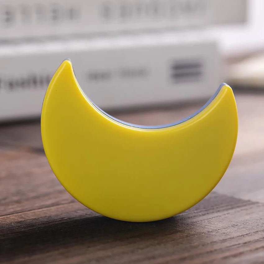 Lampka nocna z czujnikiem światła w kształcie księżyca Lampka nocna LED z czujnikiem zmierzchu do świtu do sypialni dziecięcej, łazienki, wtyczki US/EU