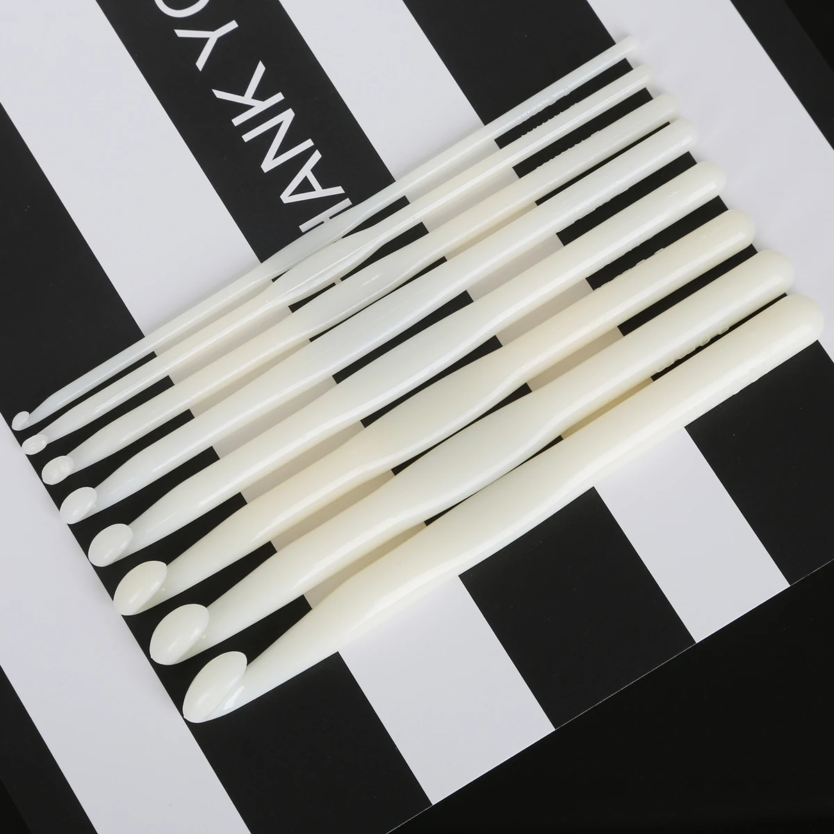 3/4/5/6/7/8/9/10mm Pure White Plastic Handle Crochet Hook Knitting Needles Thick Head Tools DIY Crafts Accessories