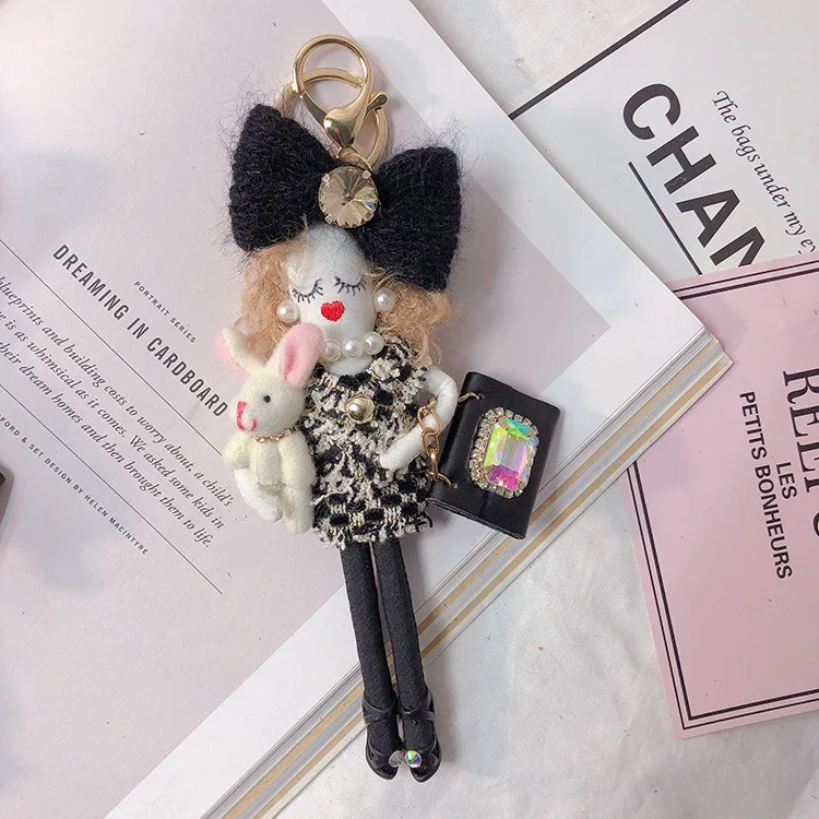 2023 Real Mink Fur Keychain Bag Pompom Bag Charm KeyRing Luxury Car Jewelry Pendant Fur Keychain  Luxury Keychain
