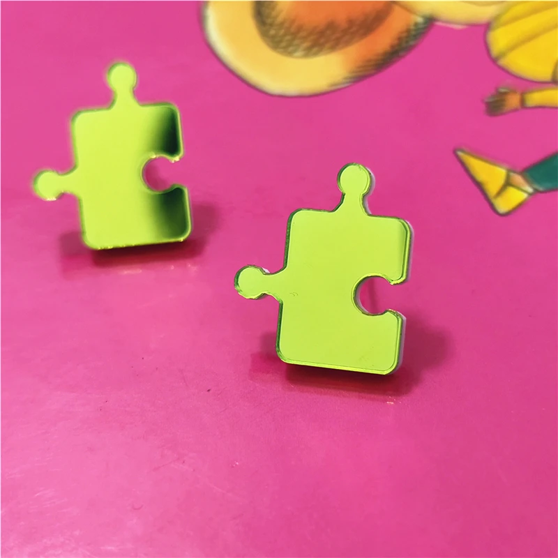 KUGUYS Small Jigsaw Puzzle Stud Earrings for Women Fashion Green Mirror Acrylic Classic Jewelry Accessories