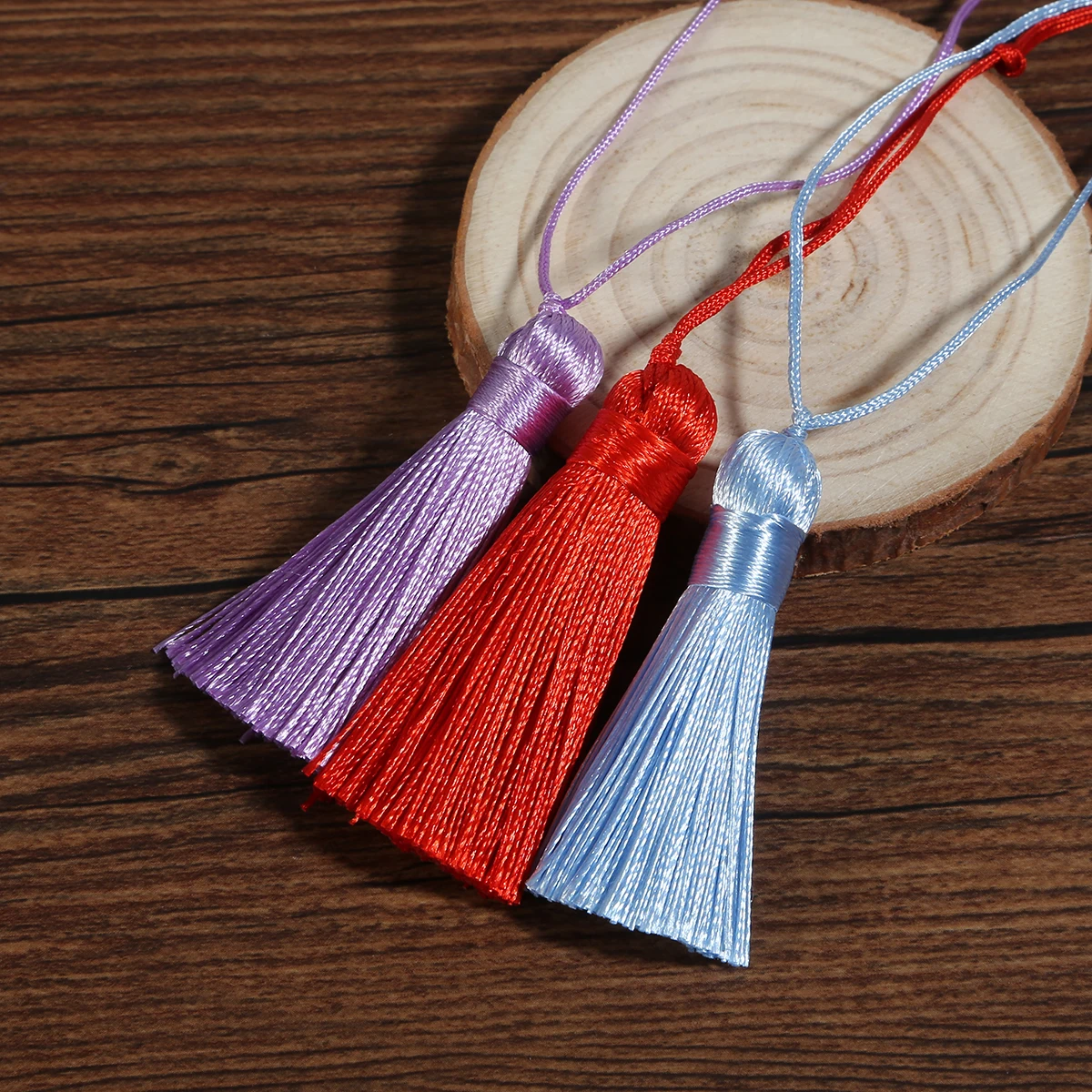 Kép 4: 17 színek 5.5cm Magas minőségű Gyapot Disznóserte Bojt Porhanyós Bojt curtains Akasztás számára DIY ékszer Gyártás Hozzávalók accessor