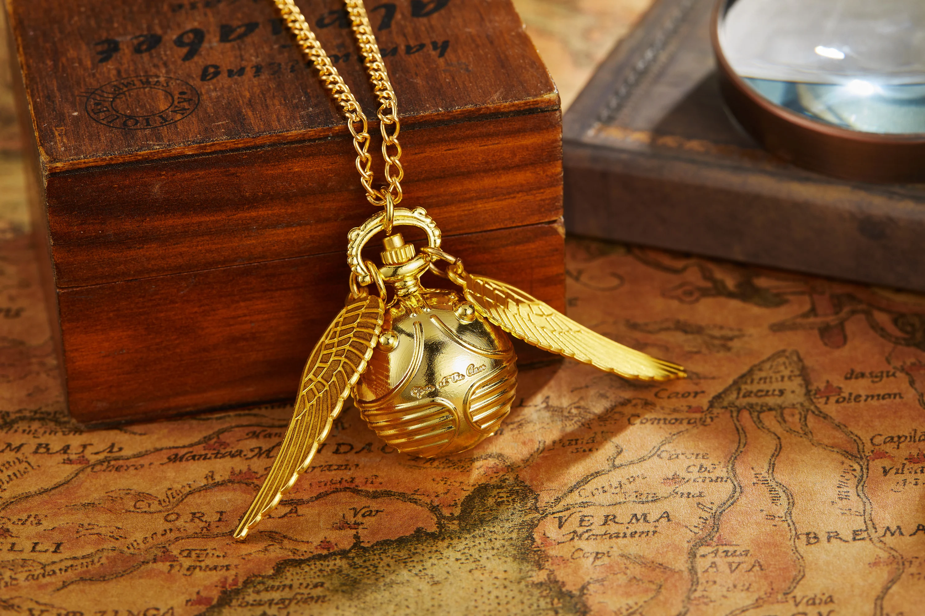 Antique Mini Smooth Wings Snitch Pocket Watch Necklace Chain Pendant Golden Quartz Pocket watch Gift Relogio